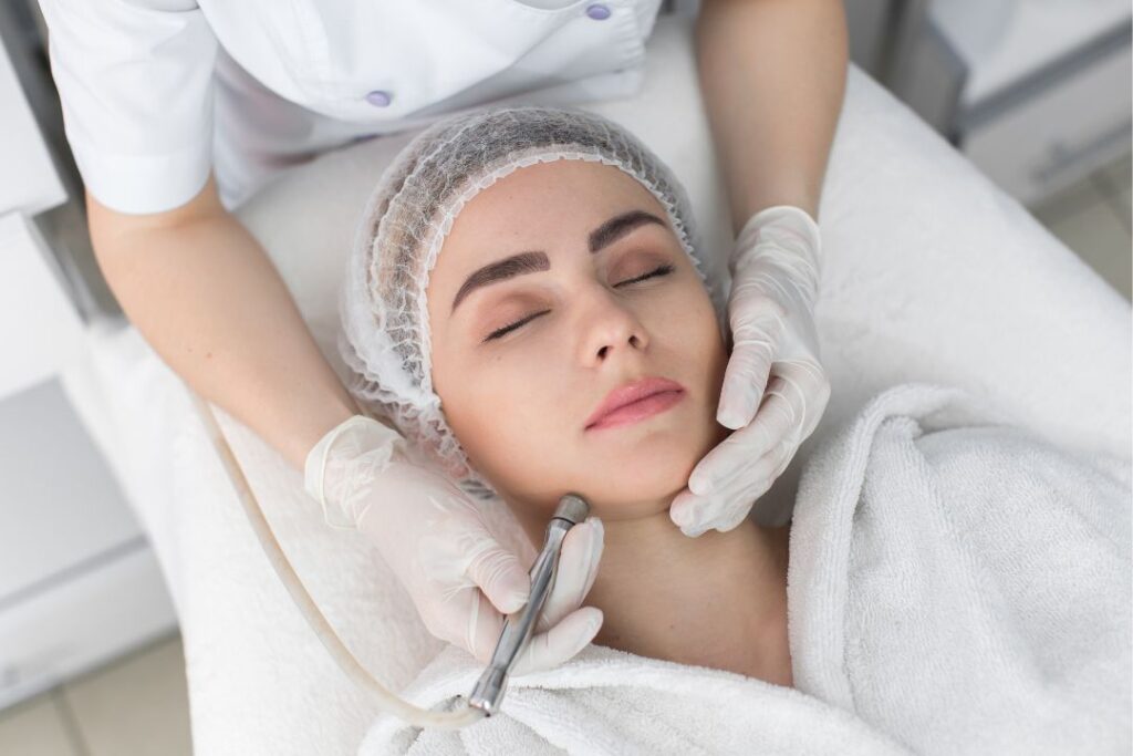 Facial Anti Aging: Investasi Kecantikan Sejak Dini